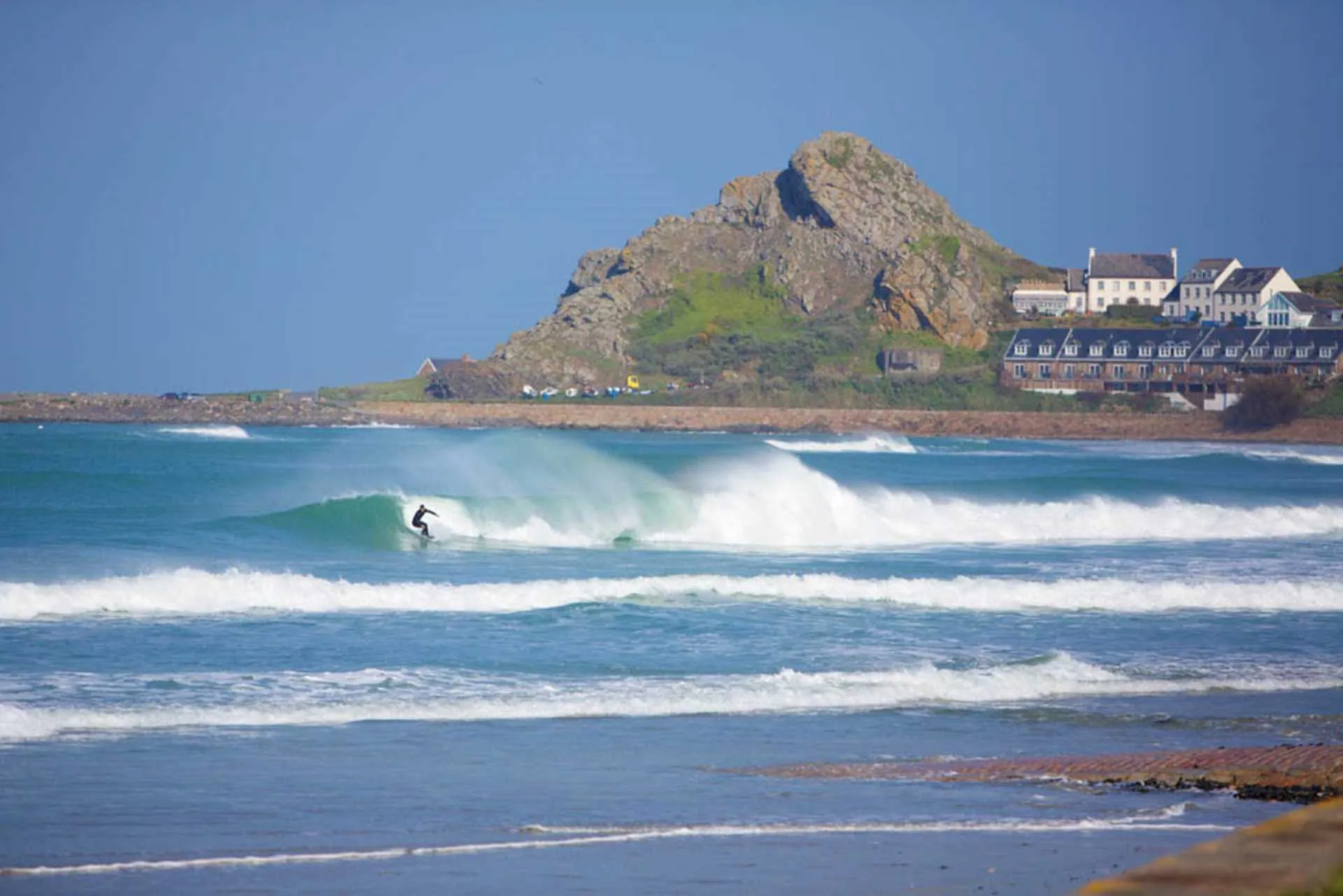 St Ouen - SURFERS PARIDISE — main photograph