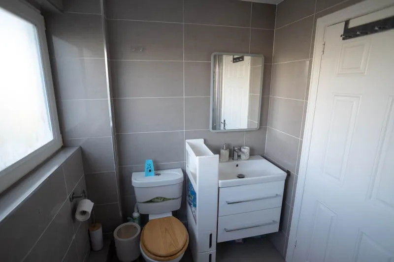 St Saviour rental available straight away — photograph 4