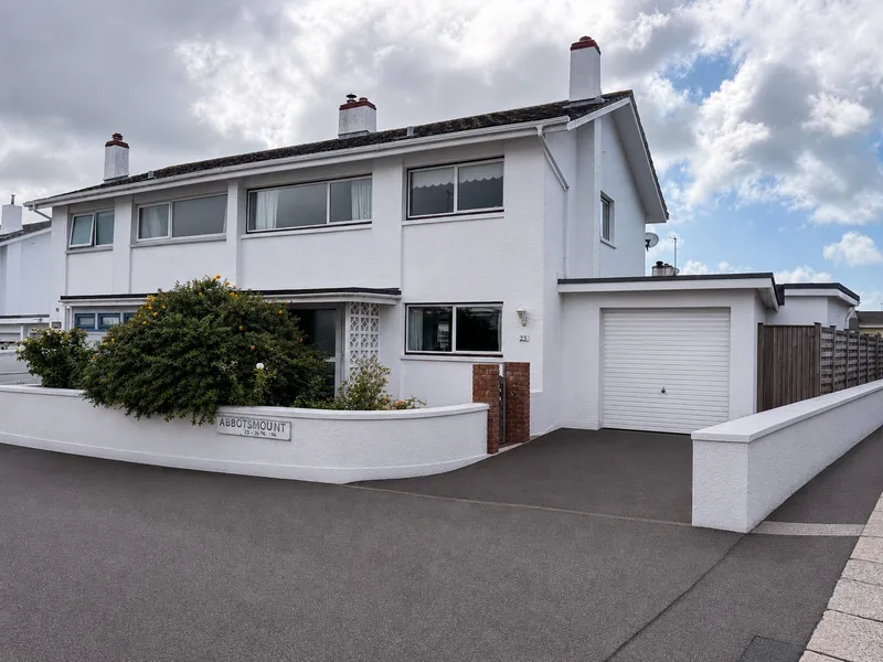St Johns Road — main photograph