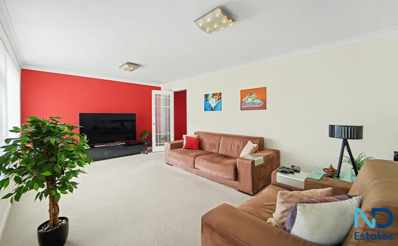 St Clement - Three Bedroom House with Garden, Garage & Parking — photograph 3