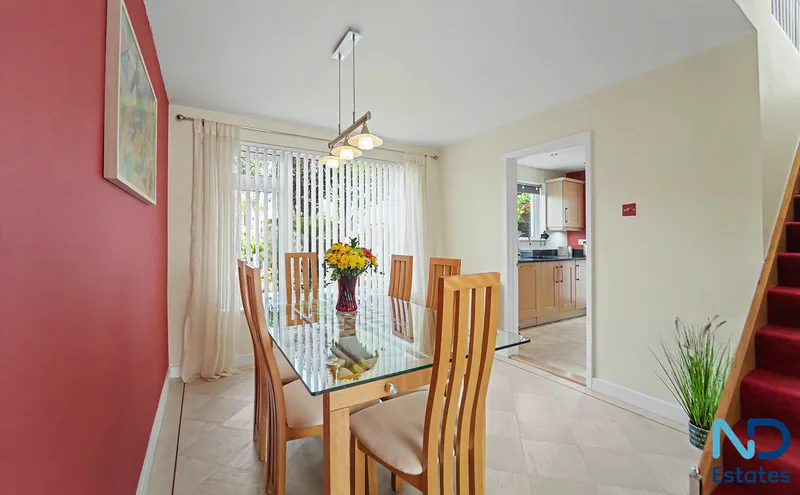 St Clement - Three Bedroom House with Garden, Garage & Parking — photograph 7