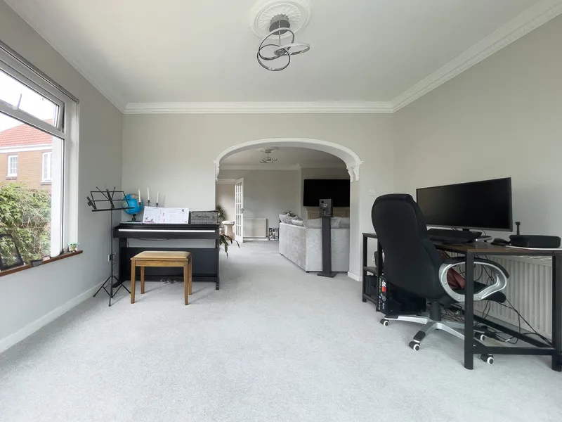 2 Bedroom Bungalow, St Clement — photograph 9