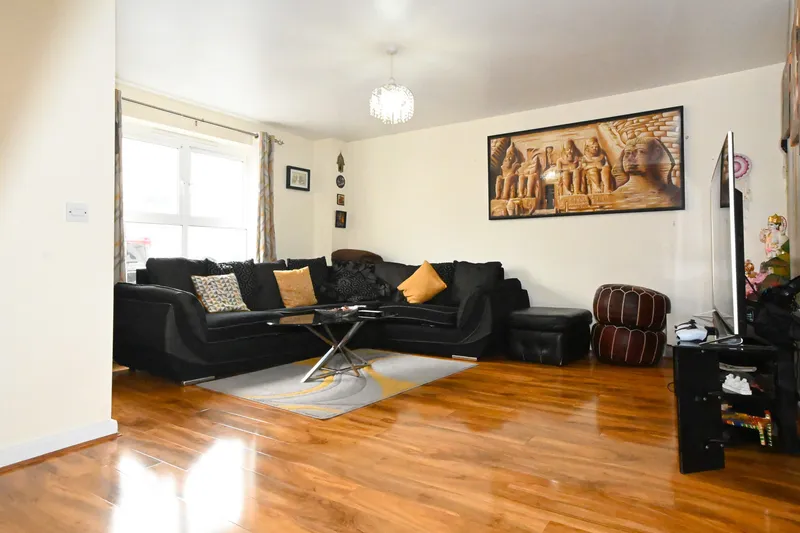 3 Bedroom House, St Clement — photograph 2