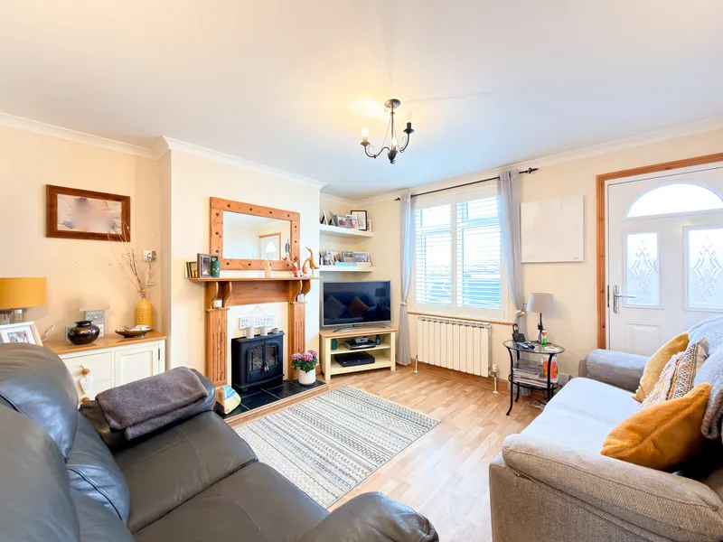 3 Bedroom House, St Clement — photograph 2