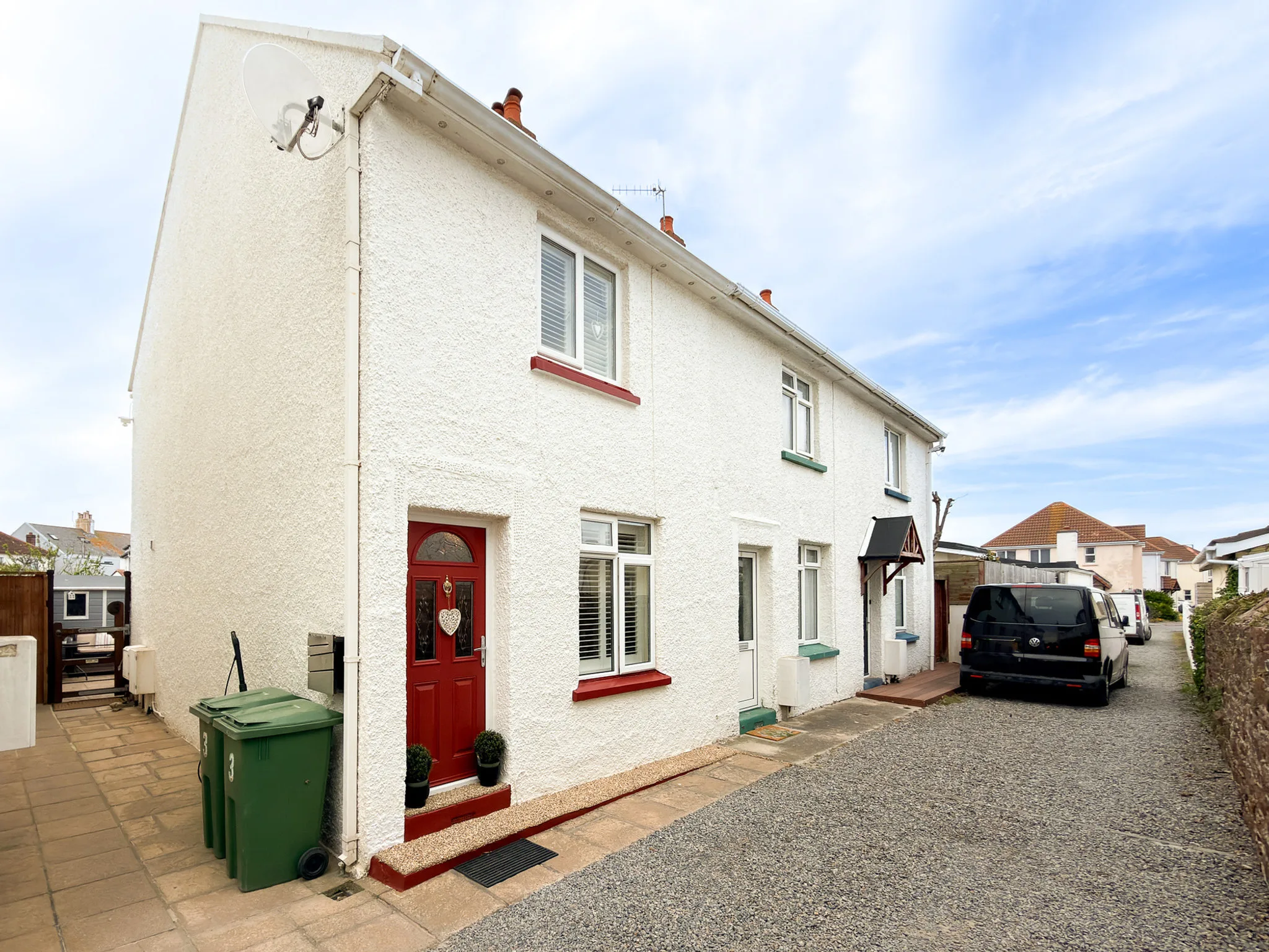 3 Bedroom House, St Clement — photograph 1