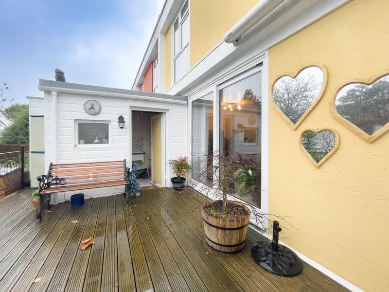 3 Bedroom House, St Helier Outskirts — photograph 10
