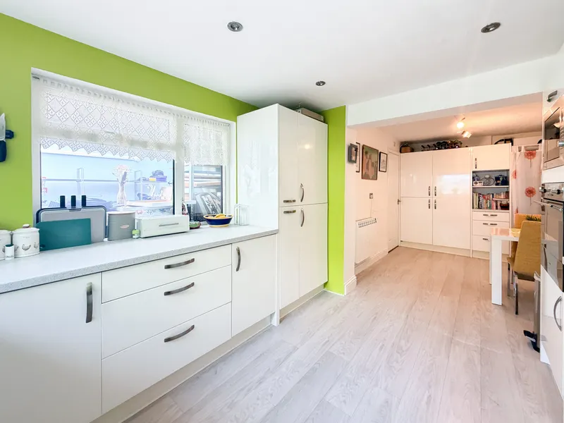 3 Bedroom House, St Helier — photograph 3
