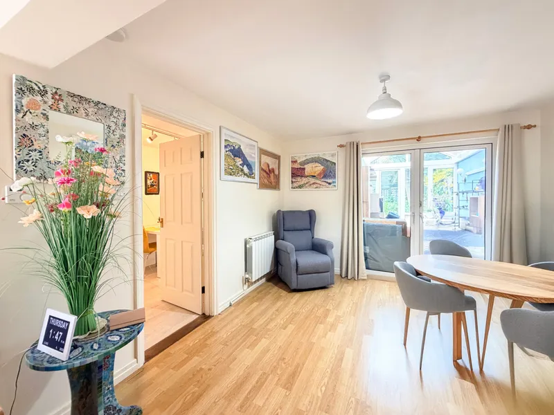 3 Bedroom House, St Helier — photograph 9