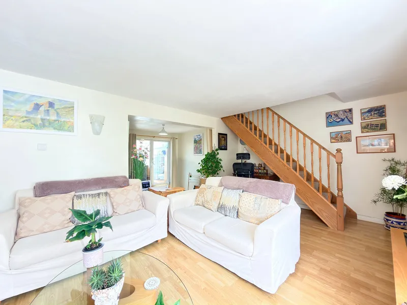 3 Bedroom House, St Helier — photograph 10