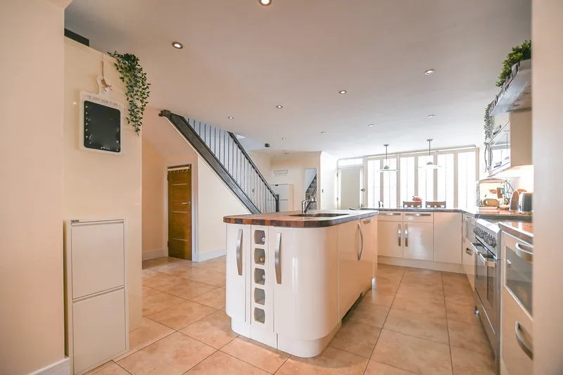 3 Bedroom House, St Helier — photograph 7