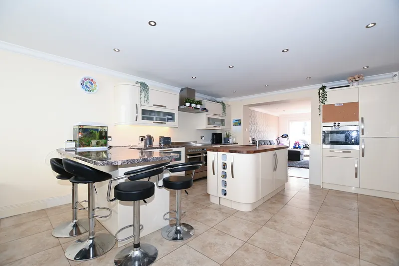 3 Bedroom House, St Helier — main photograph