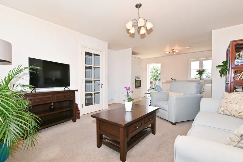 Over 55's 2 Bedroom House, St Saviour — photograph 4