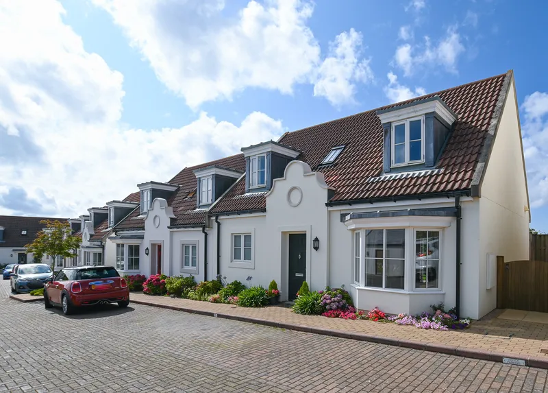 Over 55's 2 Bedroom House, St Saviour — main photograph