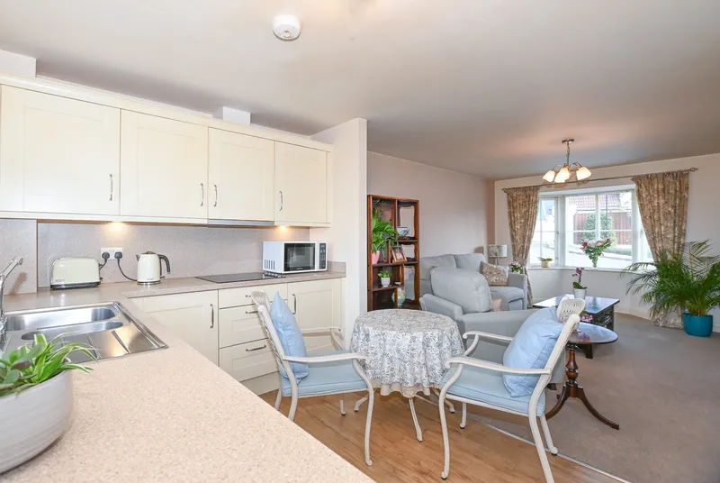 Over 55's 2 Bedroom House, St Saviour — photograph 5