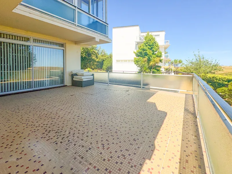 3 Bedroom Apartment, Grouville — photograph 4