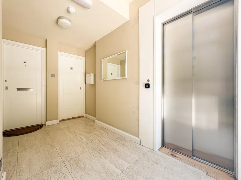 3 Bedroom Apartment, Grouville — photograph 6