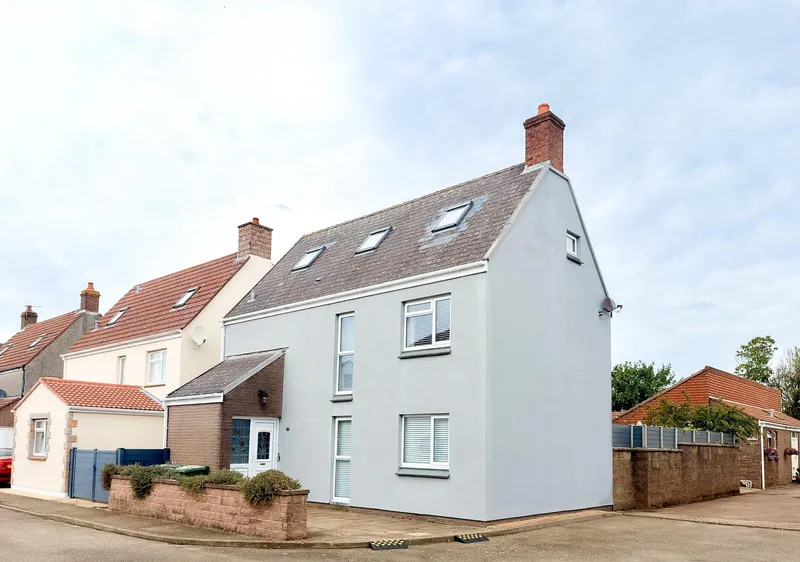 Detached 3/4 Bedroom House with Garage & Workshop, St Ouen — main photograph
