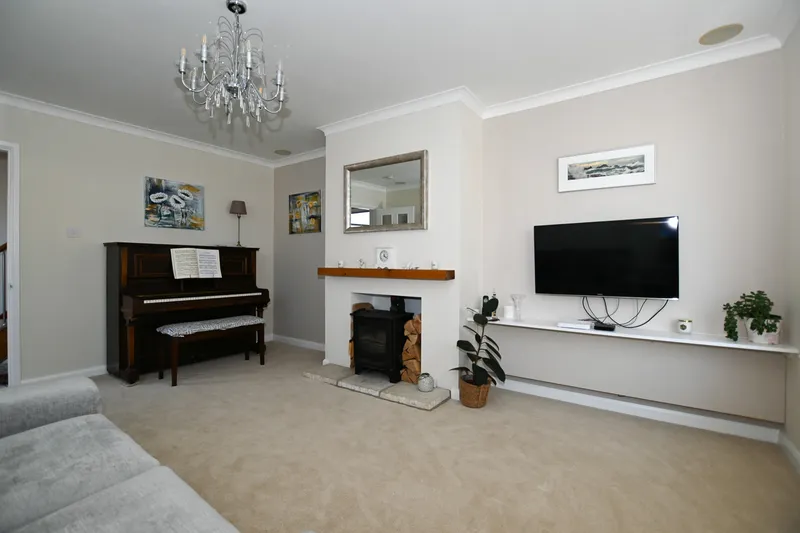 2-Generation House, St Clement — photograph 4