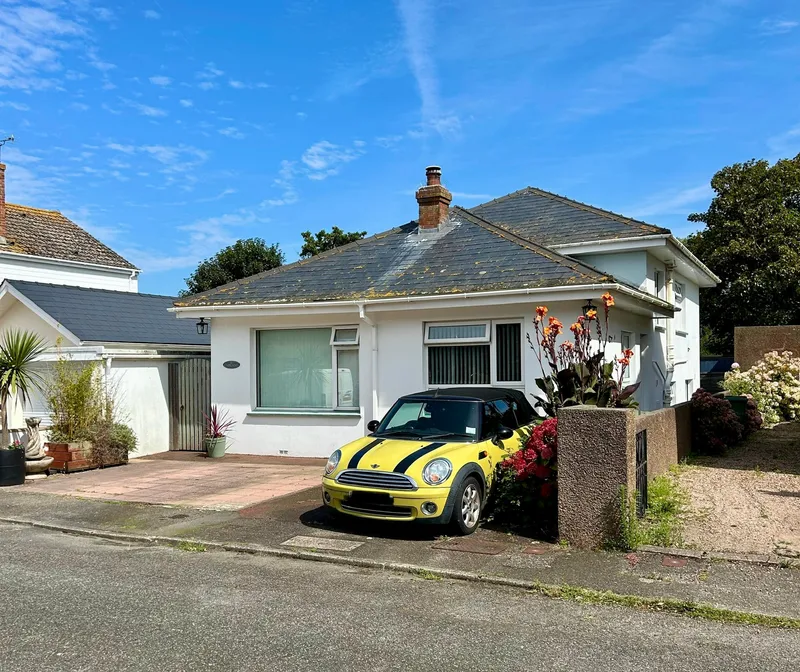 2-Generation House, St Clement — photograph 2
