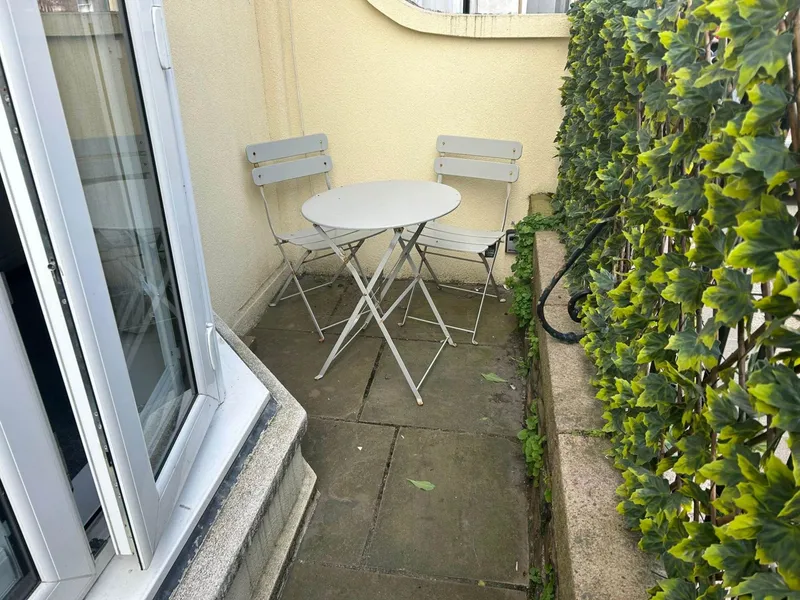 Victoria Street, St Helier — photograph 4
