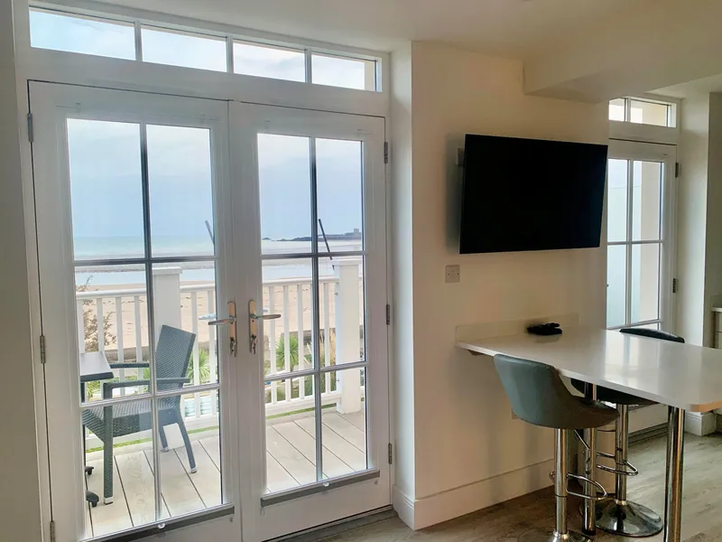 9 Ocean Walk — main photograph