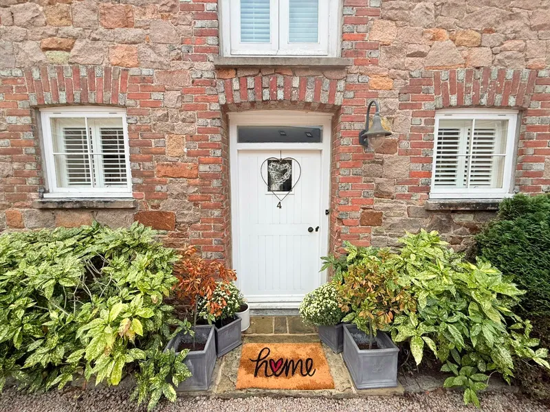 House 4 Augres Farm — main photograph