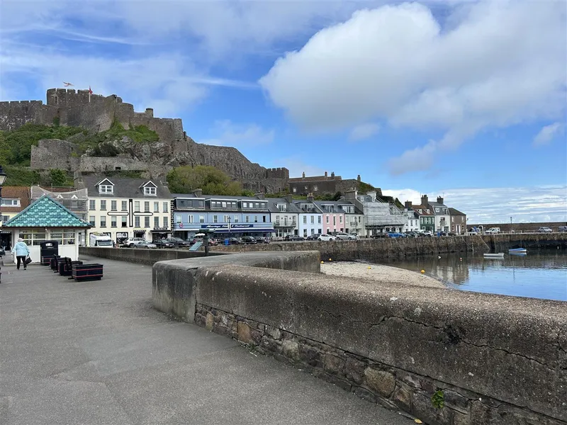 L’ancarage, Le Mont De Gouray, St. Martin, Jersey — photograph 11