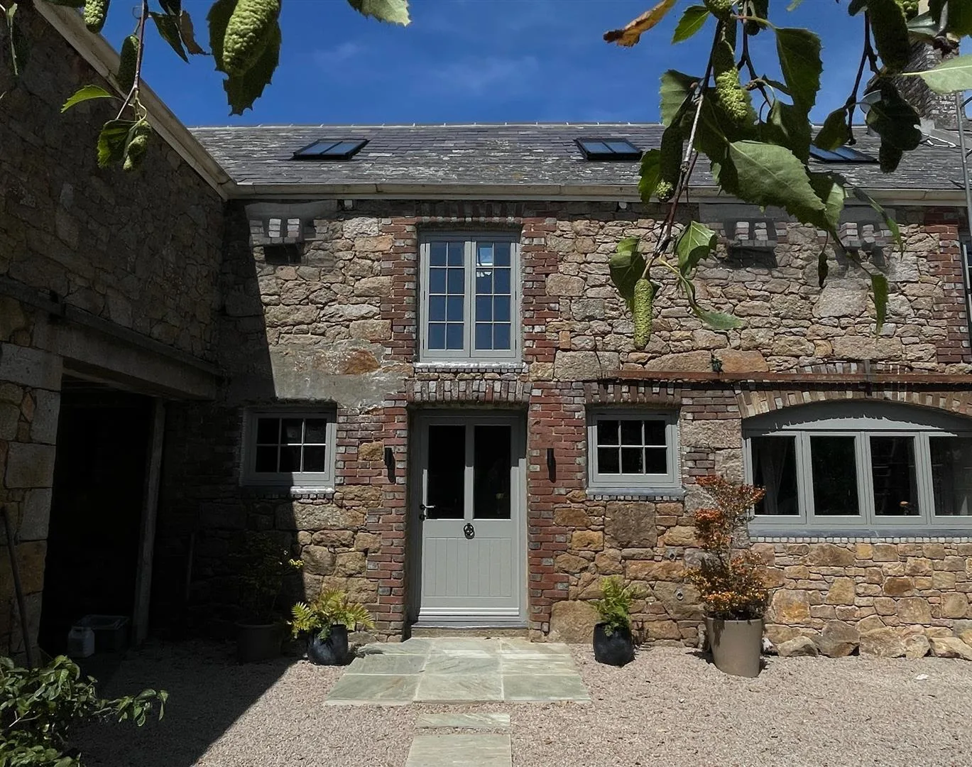 La Robeline Stable, La Rue De La Robeline, St. Ouen — photograph 1
