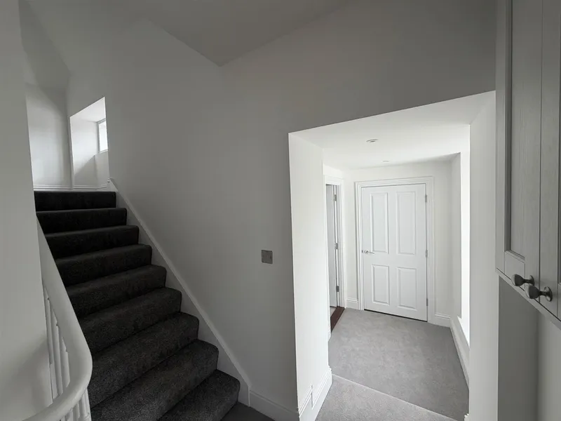 33 Stopford Road, St Helier — photograph 6