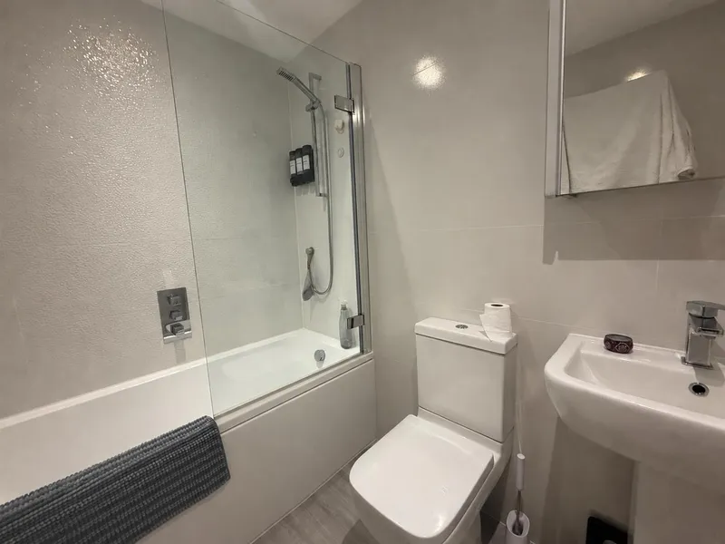 Flat 5, Brise de Mer, La Greve d’Azette, St Clement — photograph 8