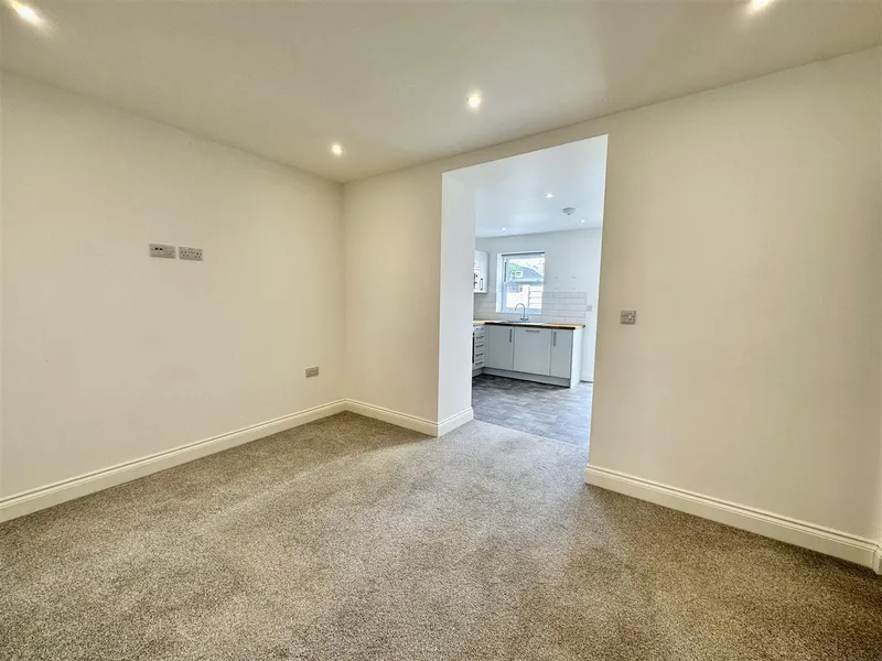 Apartment 1, 42 Roseville Street, St. Helier, Jersey — photograph 10