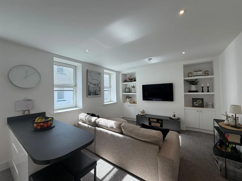 Flat 3, 9 Belmont Road, St Helier — photograph 6