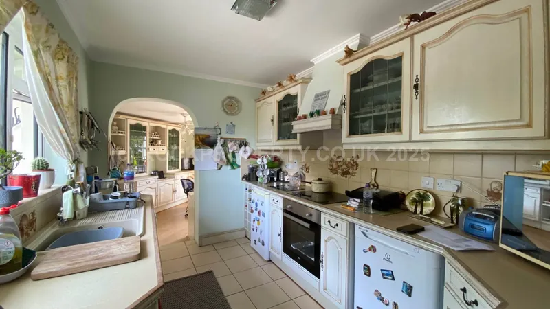 Large 3 Bed 2 Bath Bungalow, Rural St John — photograph 9