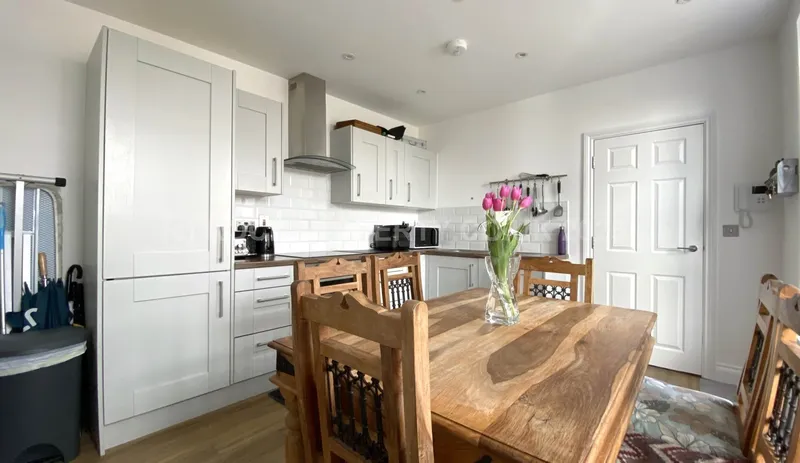 LOVELY 2 BED COTTAGE, The Parade, St Helier — photograph 3