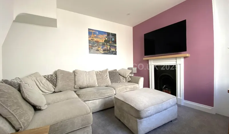 LOVELY 2 BED COTTAGE, The Parade, St Helier — photograph 8