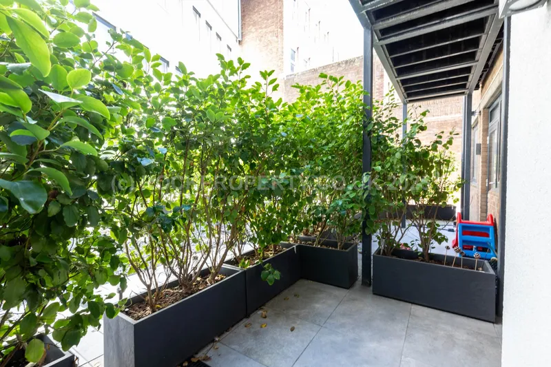 Immaculate 1 Bed Garden Flat, The Soane, St Helier — photograph 2