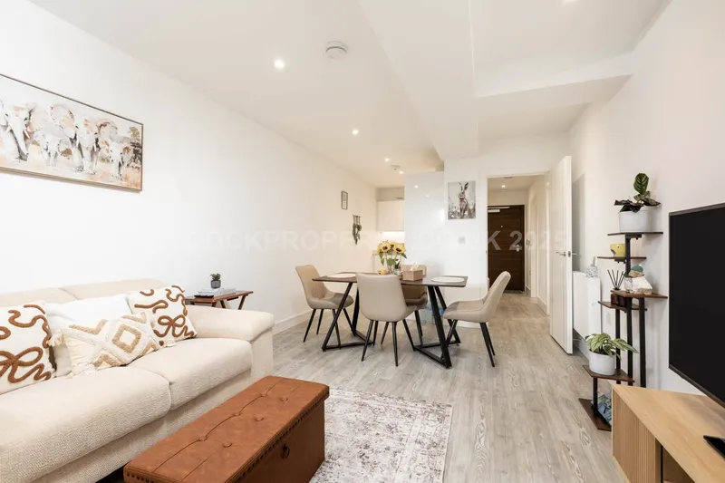 Immaculate 1 Bed Garden Flat, The Soane, St Helier — photograph 3