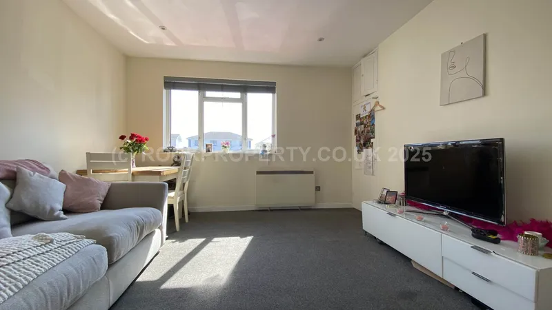 Lovely 1 Bed + Parking, Grève D'Azette, St Clement Coast Rd — photograph 3