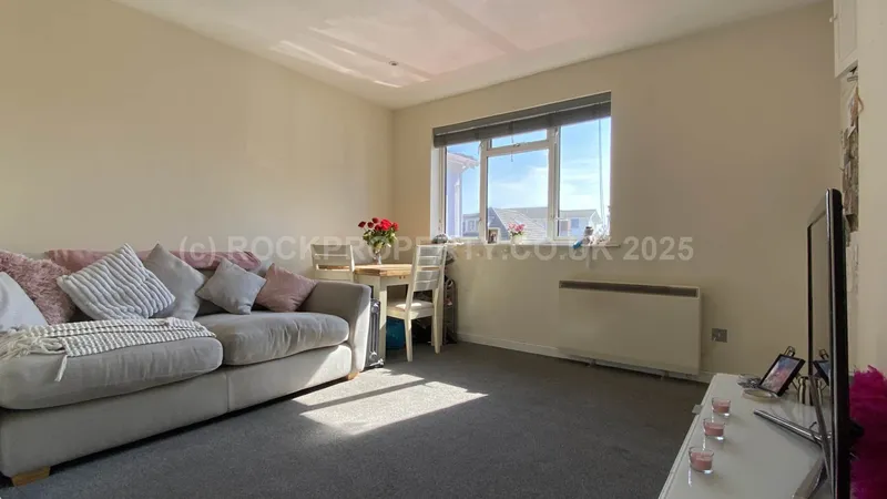 Lovely 1 Bed + Parking, Grève D'Azette, St Clement Coast Rd — photograph 5