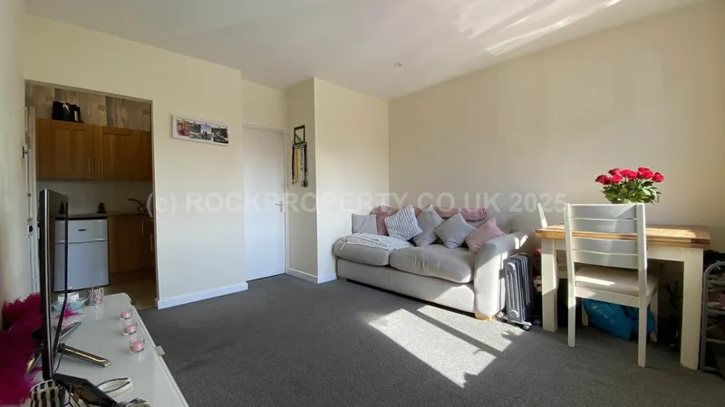 Lovely 1 Bed + Parking, Grève D'Azette, St Clement Coast Rd — photograph 4