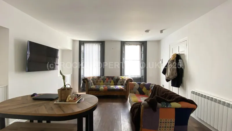2 Beds - Fantastic Value, Kensington Place, St Helier — photograph 3