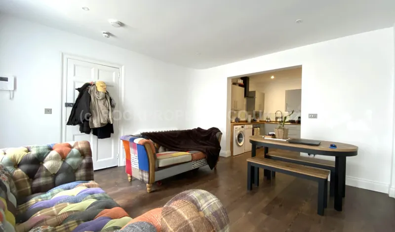 2 Beds - Fantastic Value, Kensington Place, St Helier — photograph 4