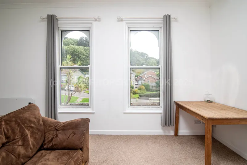 2 Double Beds / Dual Aspect / Parking, Leighton Court, St Aubin's Inner Rd — photograph 8