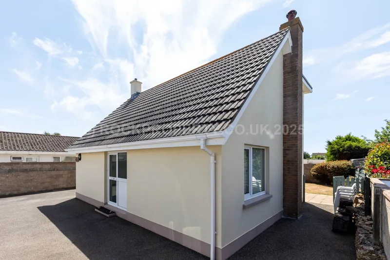 3 BED DETACHED HOUSE, La Verte Rue, St Brelade — photograph 6