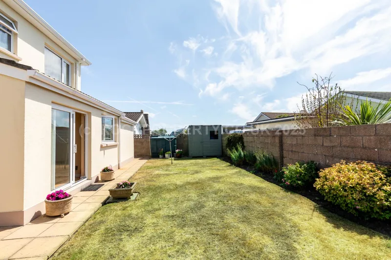 3 BED DETACHED HOUSE, La Verte Rue, St Brelade — photograph 3