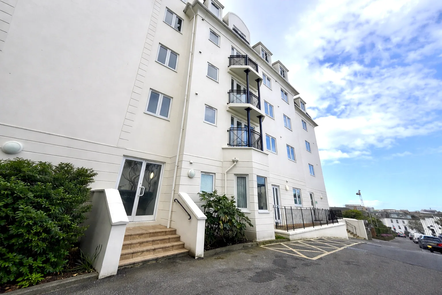 Woodville Apartments — photograph 1