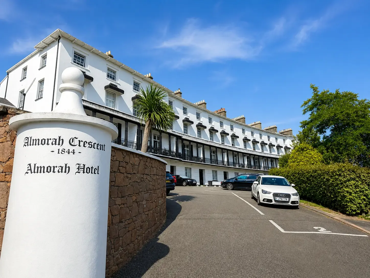 Almorah Crescent — photograph 1
