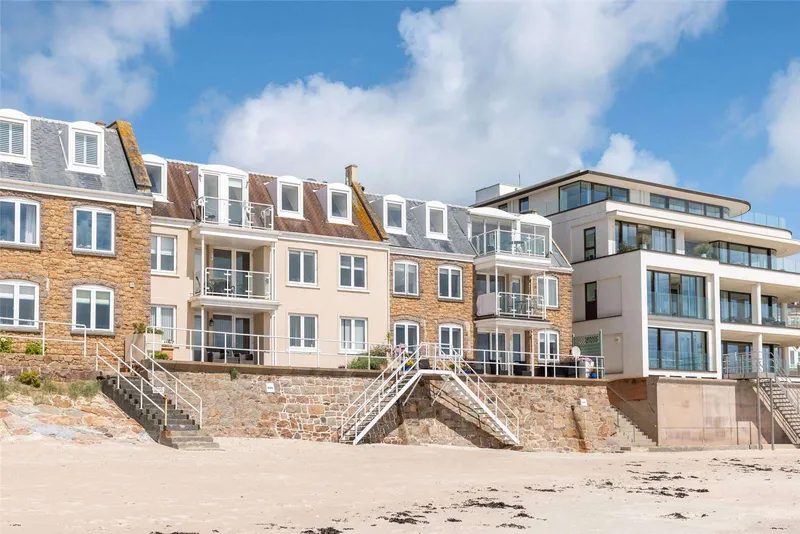 Longbeach — main photograph
