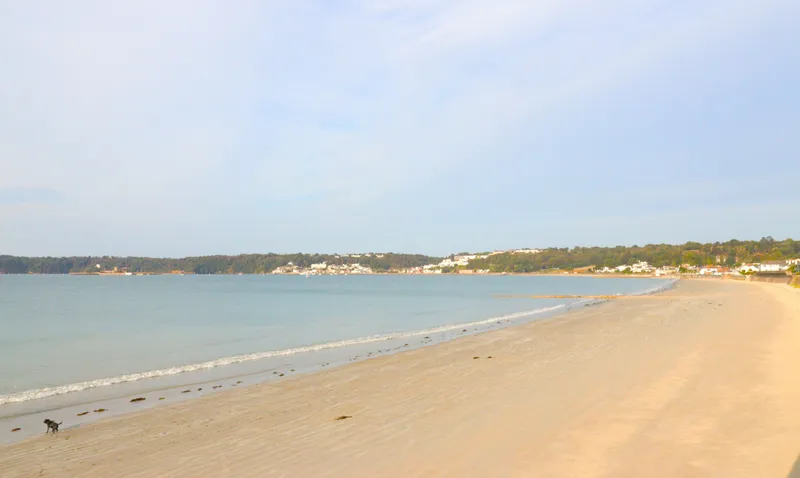 Stunning seafront location – 6 bedroom detached property — photograph 7
