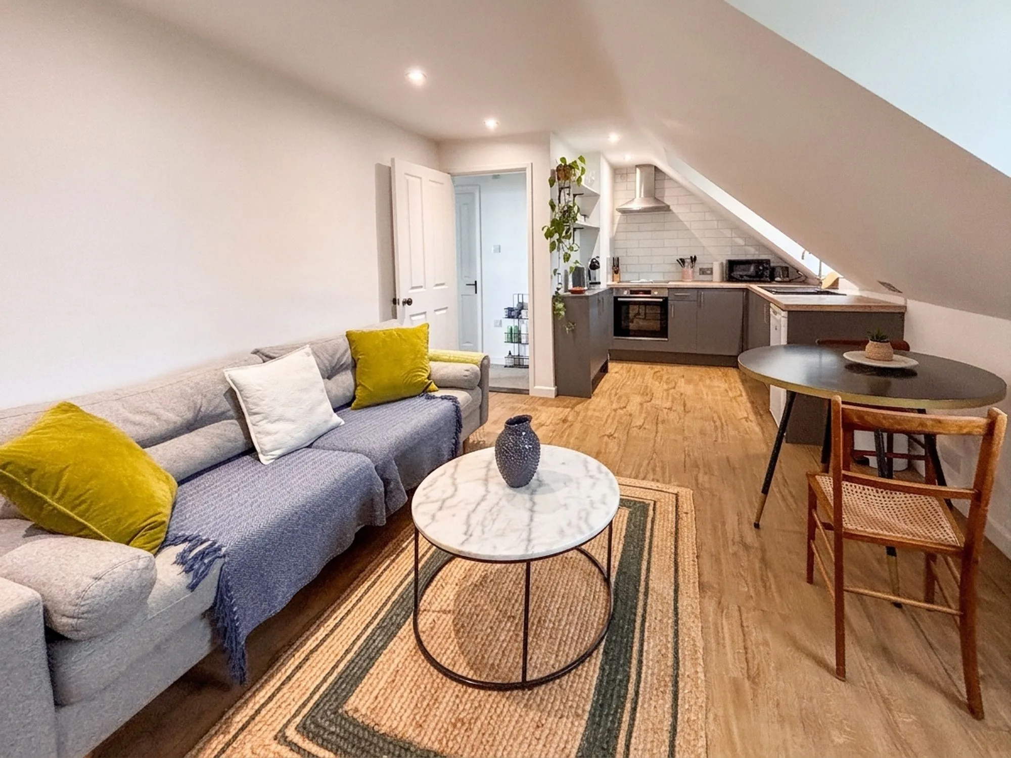 4 Seafield Flats La Route De St. Aubin, St. Helier, Jersey — main photograph